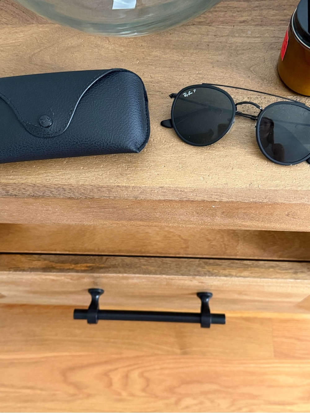 Ray-Ban Round Metal Sunglasses in Black